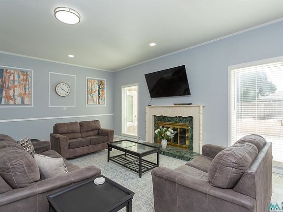 3rd image of 2417 W Cerro Rd