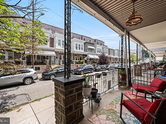 4th image of 4026 Dexter St