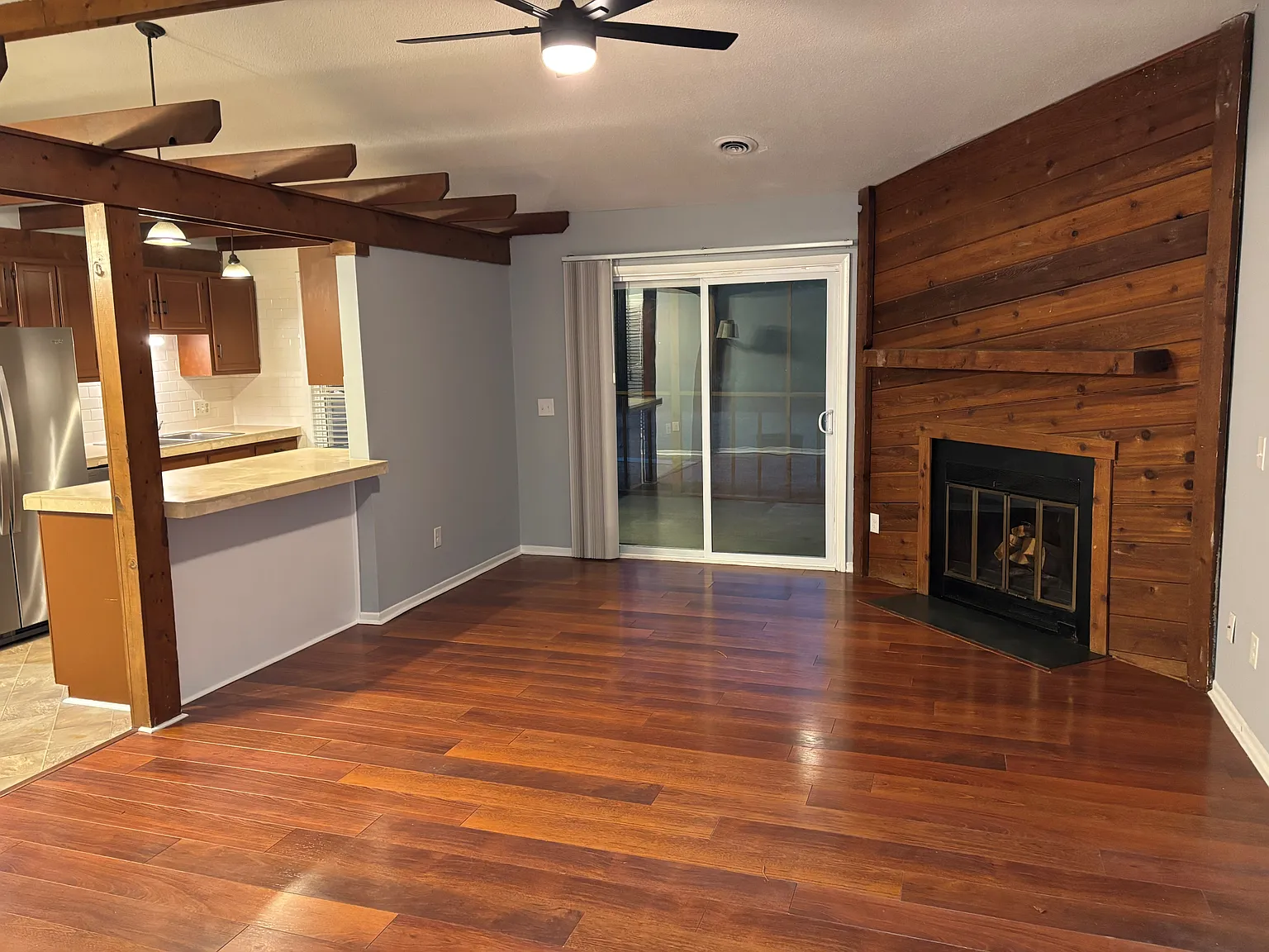 3610 Sutton Dr — Photo 2