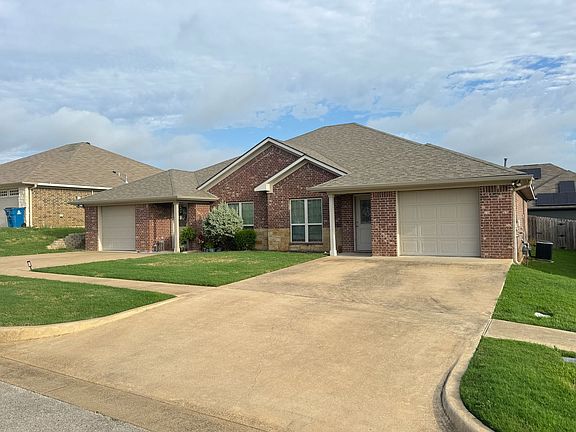 2nd image of 328 Princess Pl