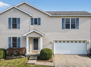 109 Eagles Landing Dr, Shiloh, IL 62221