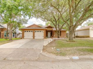 6517 Hyden Dr, Arlington, TX 76001
