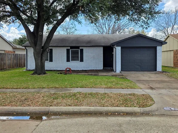 5304 Baker Dr, The Colony, TX 75056