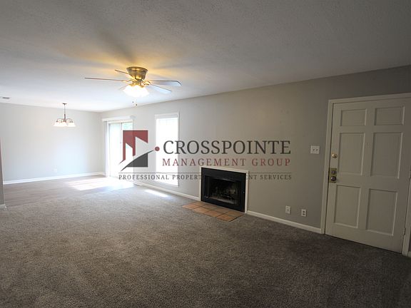 3rd image of 4222 Southpark Dr #203