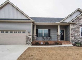290 Glendower Ln, Chesnee, SC 29323