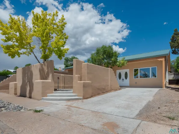 993 Calle Katarina, Santa Fe, NM 87505