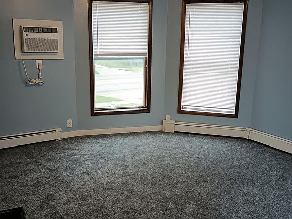 5th image of 916 S Michigan Ave APT 5