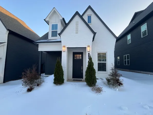 226 McCowat St, Jackson, TN 38301