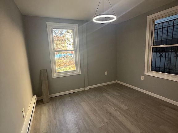 3rd image of 85 Astor St #1BB