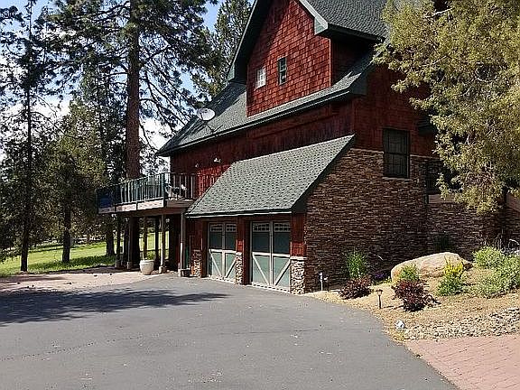 2nd image of 5850 Coopers Hawk Rd