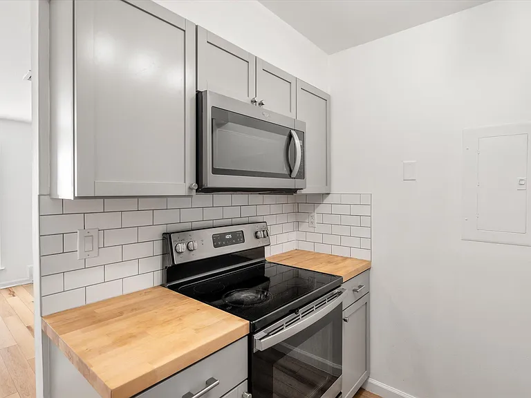 2494 Etiwan Ave #C12 — Photo 10