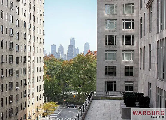 Rented by Warburg | media 32