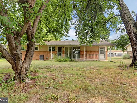 3rd image of 4530 Coventry Rd
