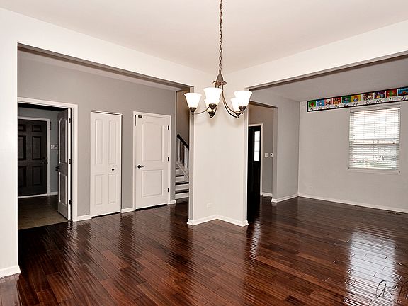 3rd image of 859 Singing Hills Dr