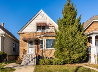 5704 W Byron St, Chicago, IL 60634