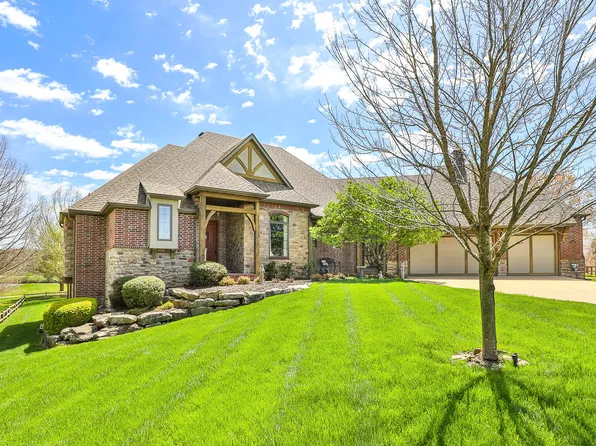 6398 S Riverbend Road, Springfield, MO 65810