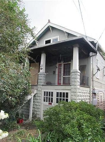 1st image of 425 Eliza St