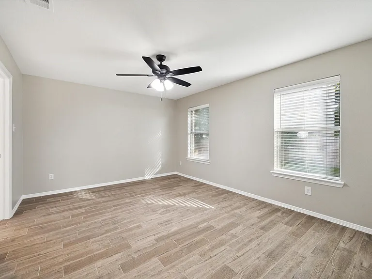 1206 Halls Brg — Photo 6