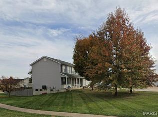 11 Brookshire Creek Ct, Wentzville, MO 63385