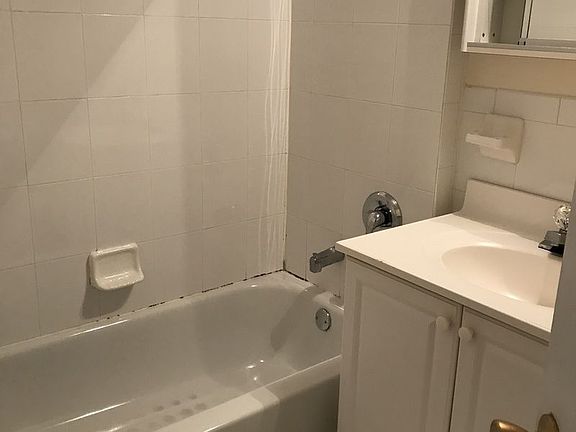 3rd image of 3412 146th St APT 801