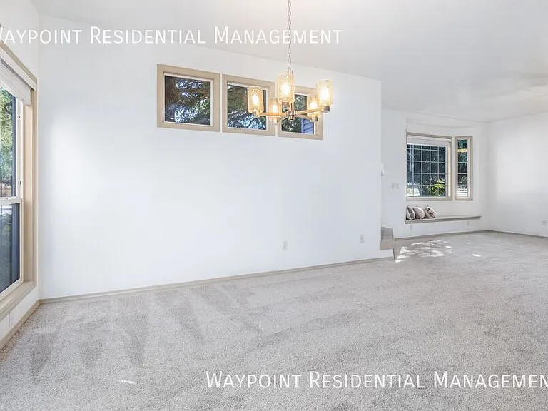 9640 W Sleepy Hollow Ln — Photo 12