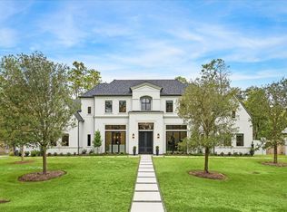 26 Valley Forge Dr, Houston, TX 77024