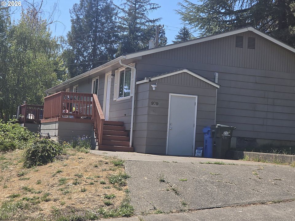 1st image of 977 E 4th Ave