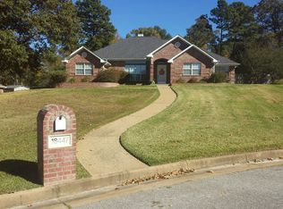 18447 Woodhollow Dr, Flint, TX 75762