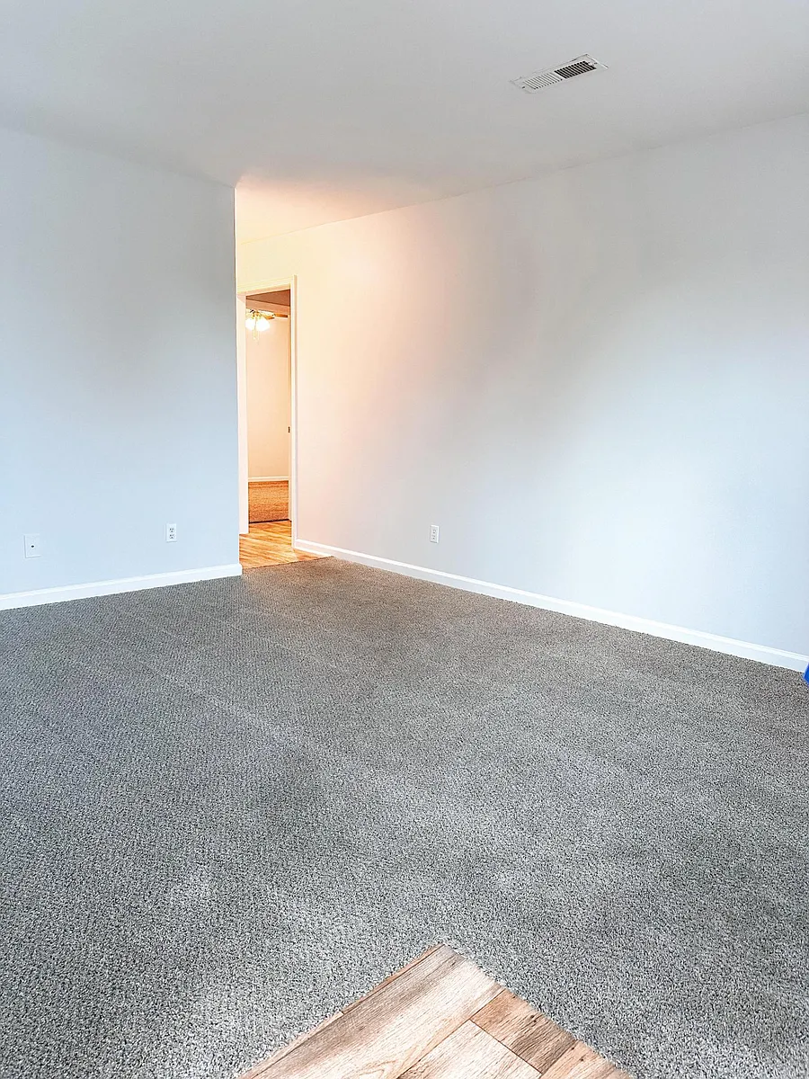 Building Photo - 116 Ballygar St #H