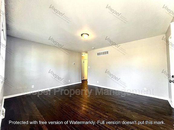 4th image of 1729 N 51st Ter