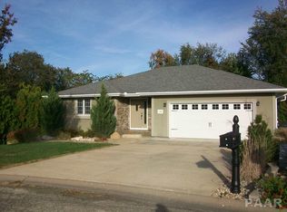 1309 E Juniper St, Canton, IL 61520