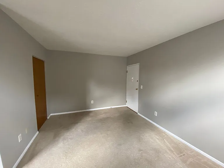 3006 Montana Ave — Photo 6