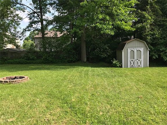 3rd image of 11422 McDowell Dr