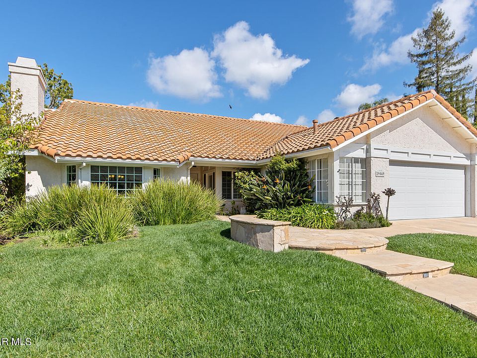 1st image of 29049 Saddlebrook Dr