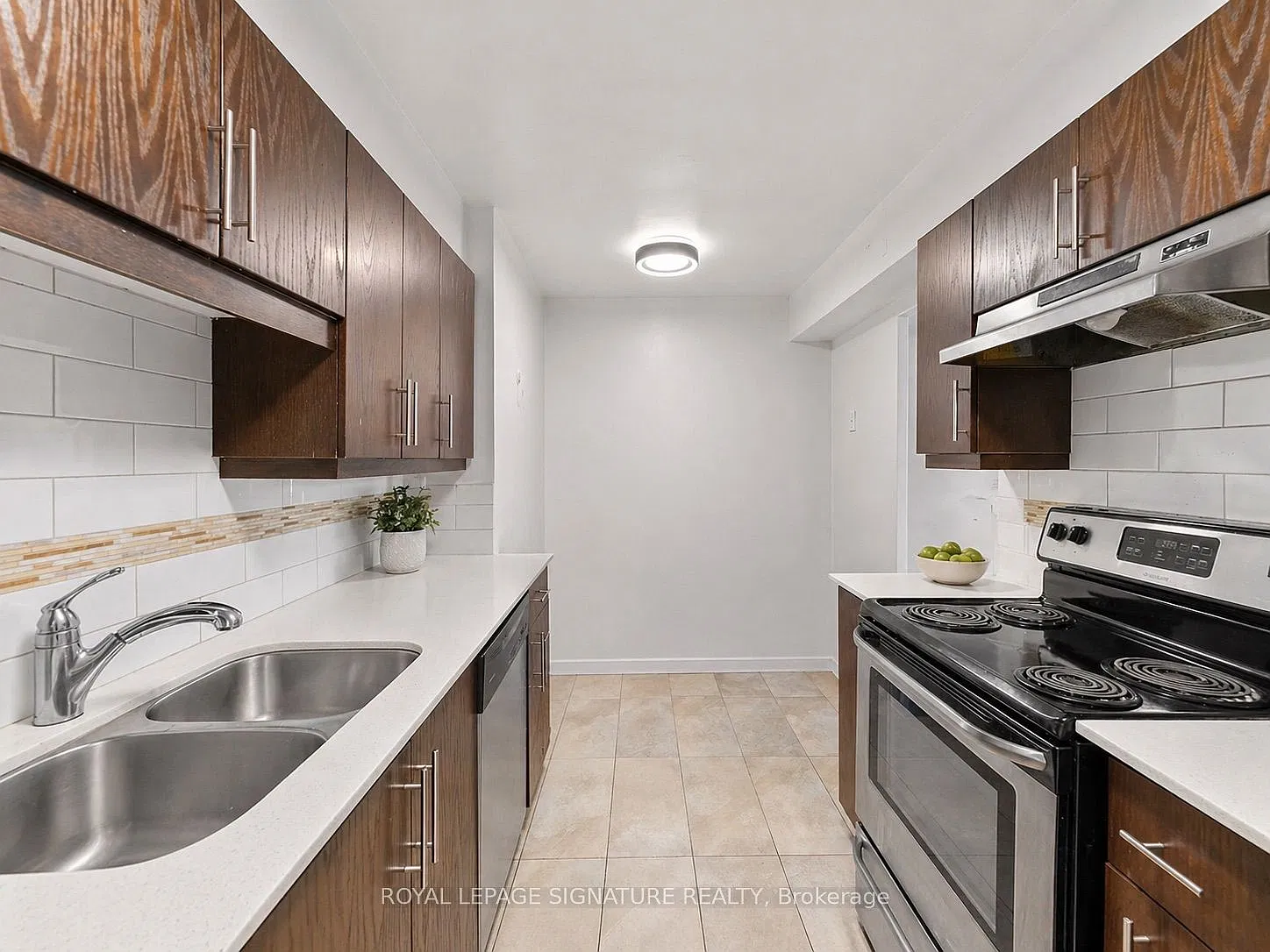 2 bed, $2,695 — Photo 4