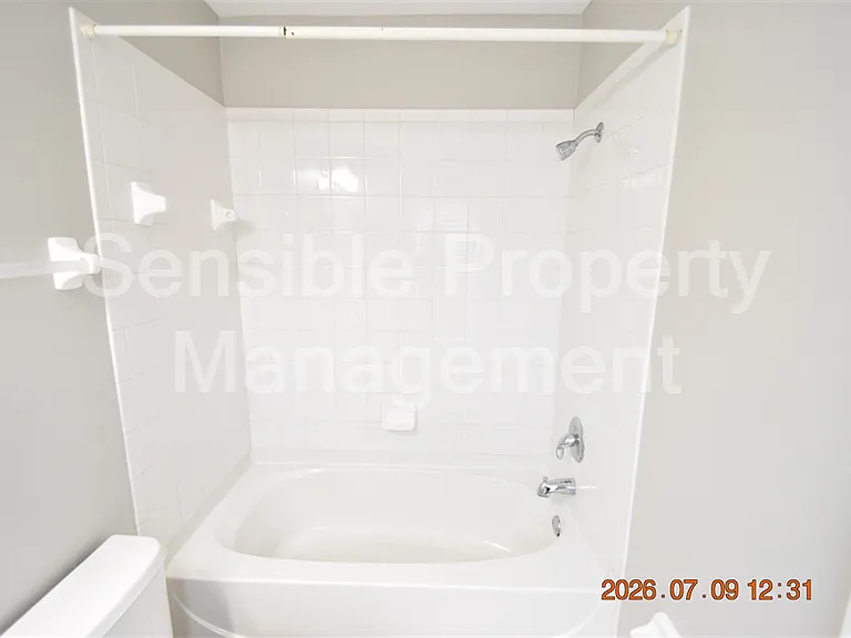 13121 Kings Crossing Dr — Photo 31