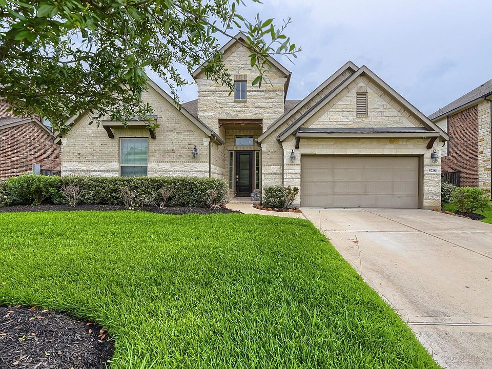1st image of 6726 Wellbrook Falls Ln
