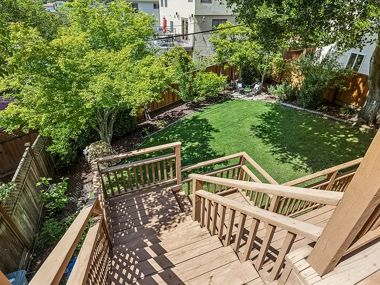 610 Hillcrest Blvd — Photo 57