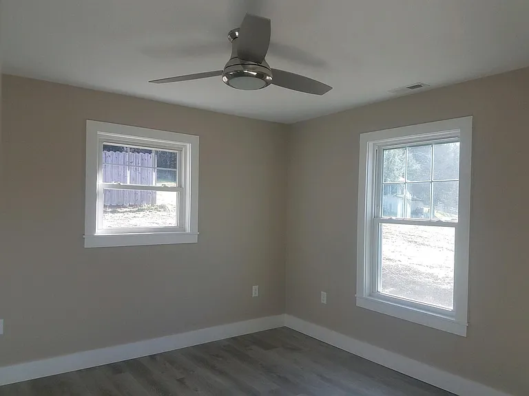 921 Bee Tree Rd — Photo 6