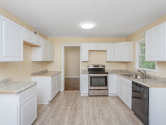 2nd image of 3379 E Evans Mill Ct