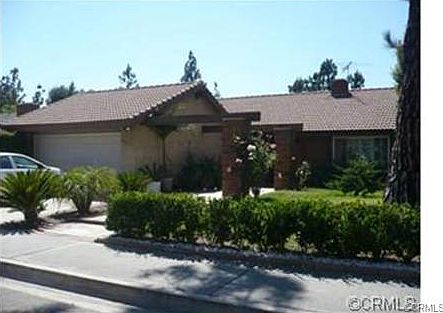 2nd image of 1421 Meadow Glen Rd