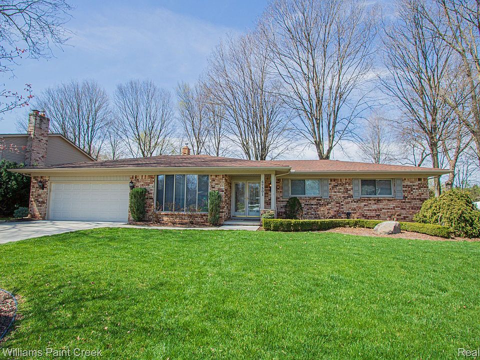 1st image of 47501 Liberty Dr