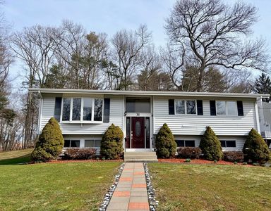 31 Spring Ln, Sharon, MA, 02067