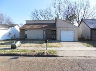 5731 Maple Tree Dr, Memphis, TN 38115