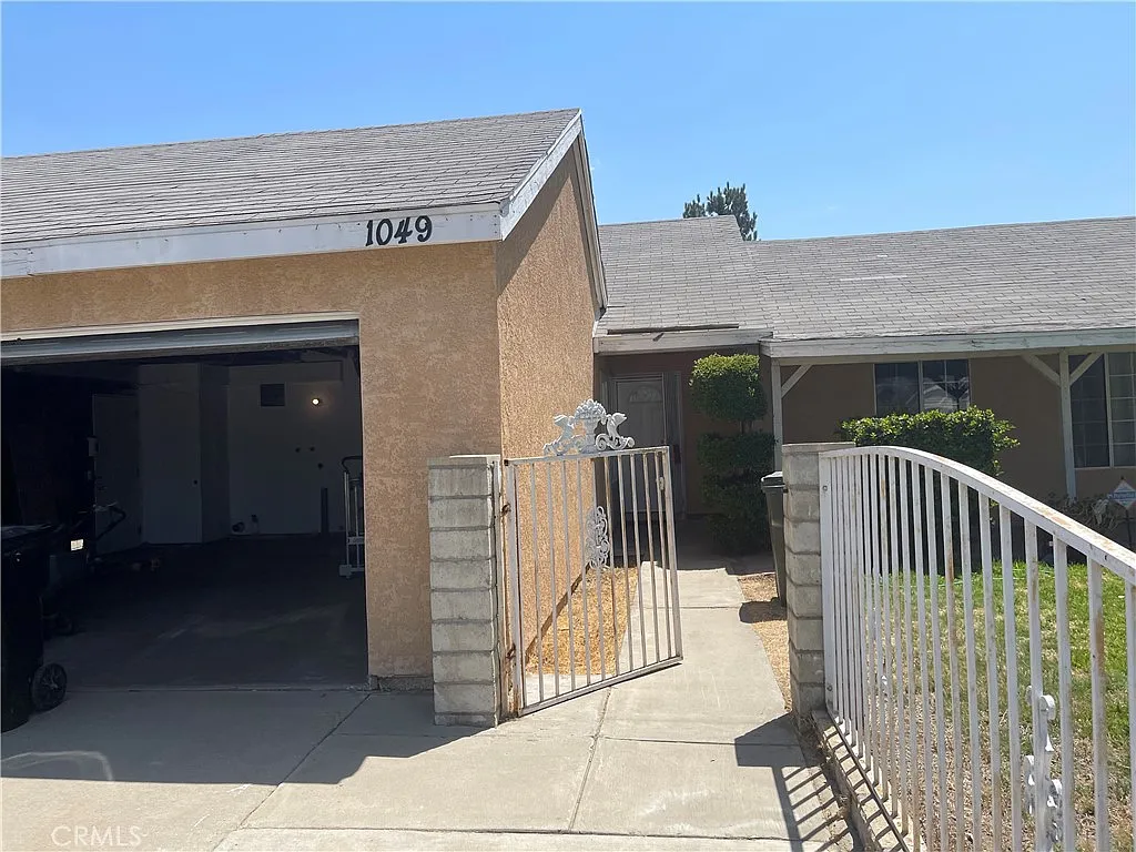 3 bed, 1146 sqft, $2,650 — Photo 2