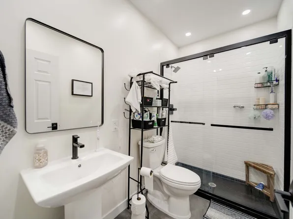 1619 Summit St, Columbus, OH 43201