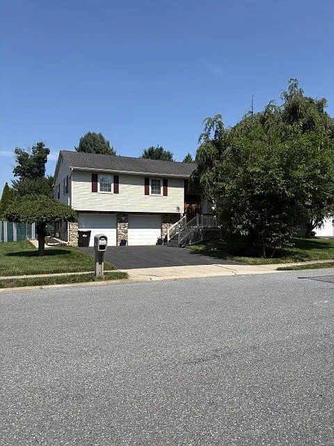 5 bed, 3.0 bath, $3,000 — Photo 4