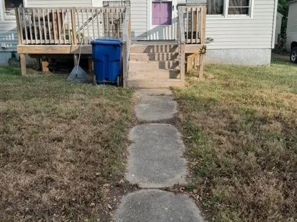 31 Greenwood Dr, Lebanon, MO 65536