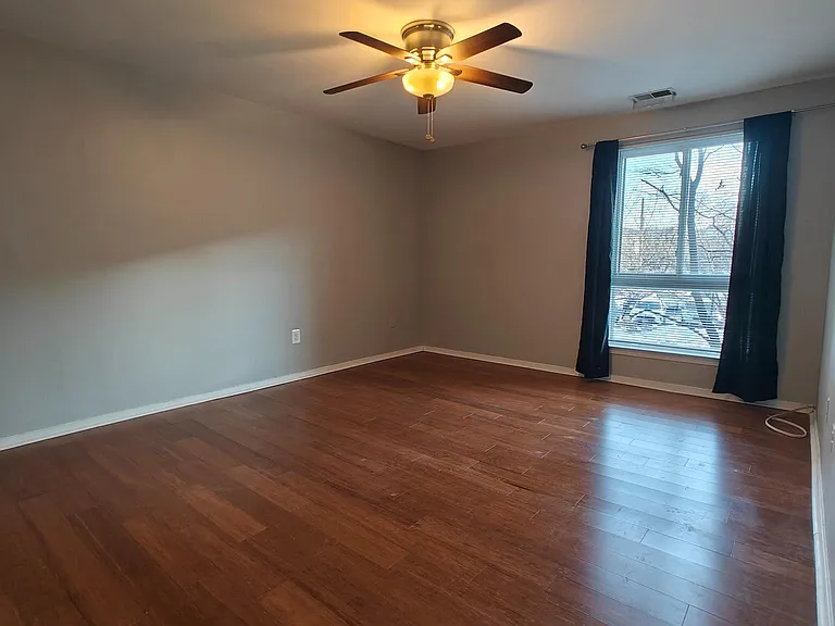 561 Florida Ave #104 — Photo 14
