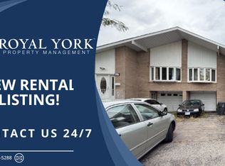 55 Littleleaf Dr #1, Toronto, ON M1B1Y7